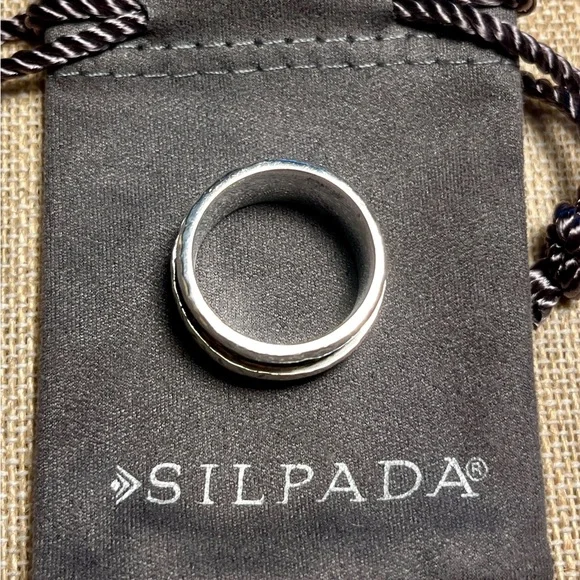 Silpada Hammered Circle Ring - Picture 8 of 13